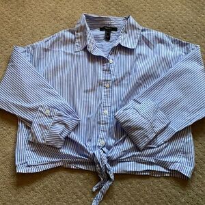 Forever 21 top. Size small excellent condition.